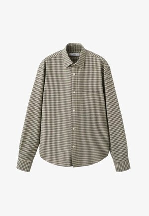 Cămașă cu mânecă lungă, bej și neagră în carouri, cu nasturi, guler ascuțit și buzunar simplu la piept.