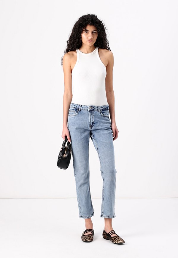 BOYFRIEND  - Mom Jeans3