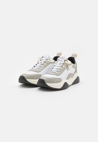 Armani Exchange LACE UP  - Sneakers basse - dark grey/optical white/pale gold