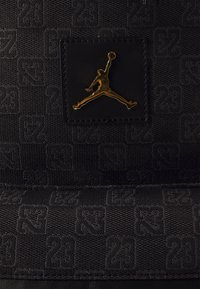 Jordan JAM MONOGRAM BACKPACK UNISEX - Hátizsák - black