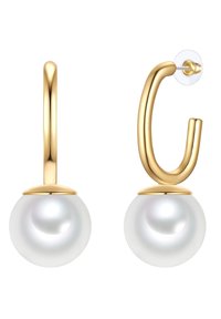 Guldörhängen i form av hoops som har en slät, rund vit pärla hängande från botten. Designen är enkel med polerat metall och en transparent baksida.