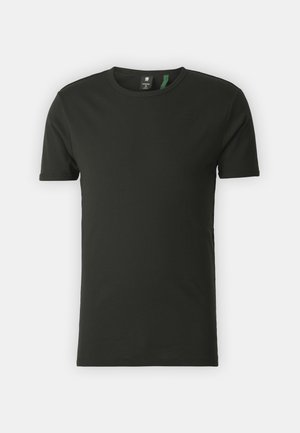 Tricou negru cu mânecă scurtă, fabricat dintr-un material moale, având un decolteu rotund și un design minimalist. Include un logo mic pe piept.