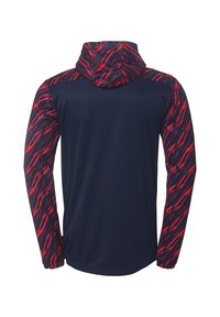 Marineblå hættetrøje med røde og sorte diagonale stribemønstre på ærmerne. Fremstillet af letvægtsmateriale med en afslappet pasform og hætte.