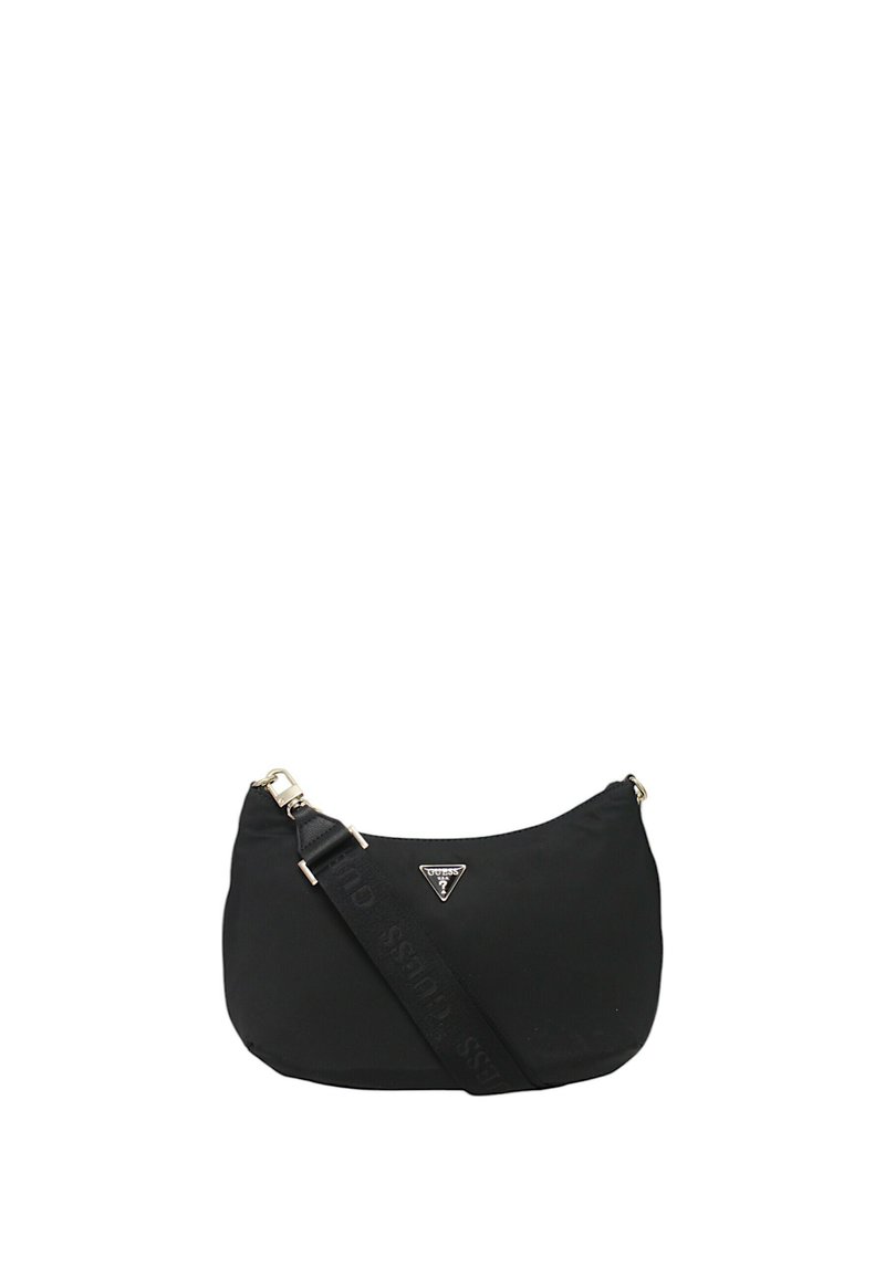 Borsa a spalla in nylon nero con design curvo, dotata di targhetta con logo, tracolla regolabile con marchio embossato e superficie liscia.
