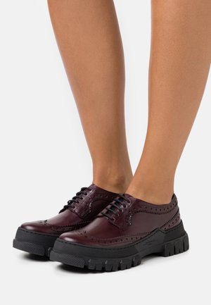 Weekend Max Mara, Derbies - bordeaux