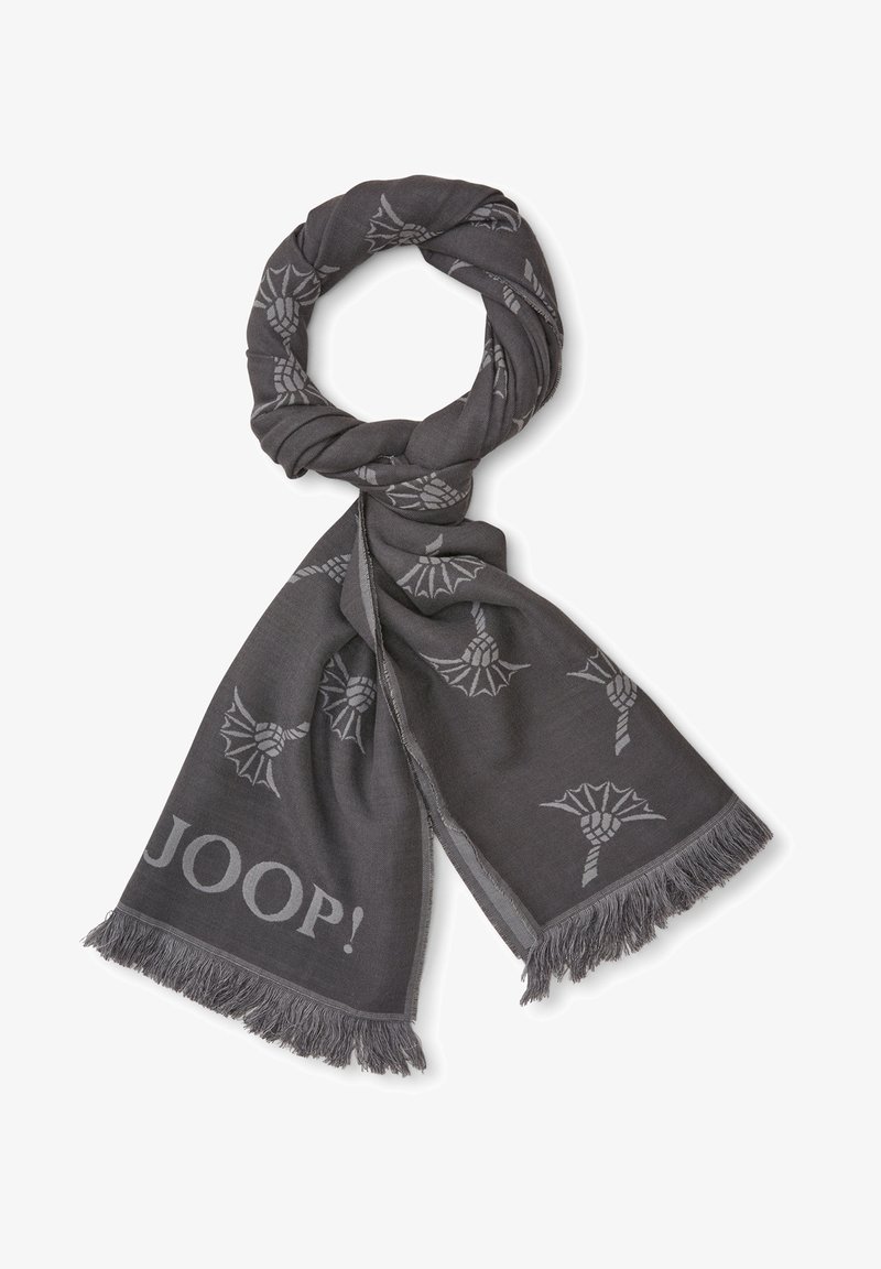 Sciarpa grigia in morbido tessuto, con bordo a frange e un motivo di foglie stilizzate, con il nome del marchio "JOOP!" in evidenza.