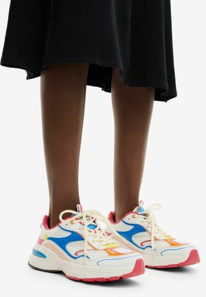 Desigual PATCHWORK - Sneakers laag - blue denim