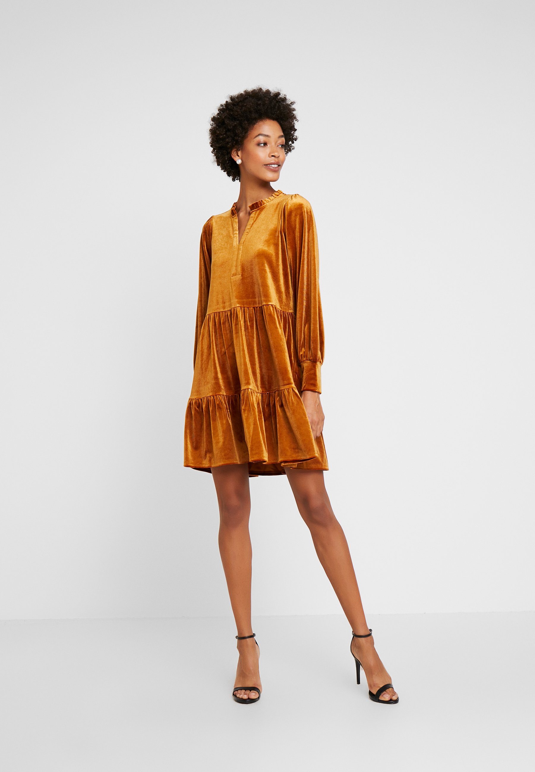 viggase dress