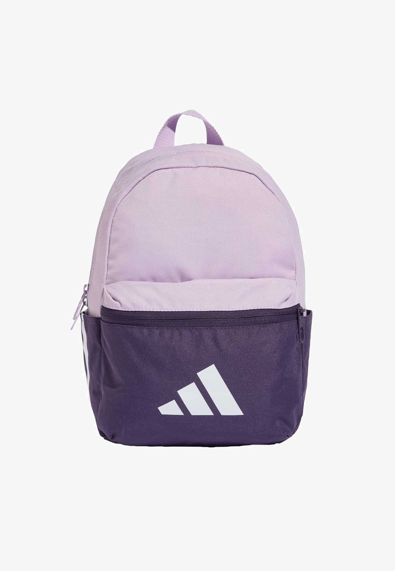 Zaino viola e lavanda con texture liscia, dotato di una tasca frontale con zip e un design del logo bianco nella sezione inferiore.