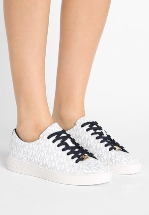 Matalavartiset tennarit - white