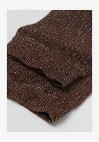 Vald, light brown