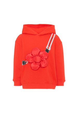 Sweatshirt com capuz vermelho vivo com uma flor de cetim vermelha e uma faixa branca impressa com "Marc Jacobs" no peito.