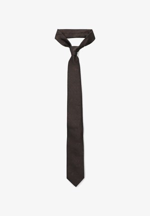 Ciemnobrązowy jedwabny krawat z subtelnym kwiatowym wzorem, zawiązany wstępnie, prezentowany na białym tle.