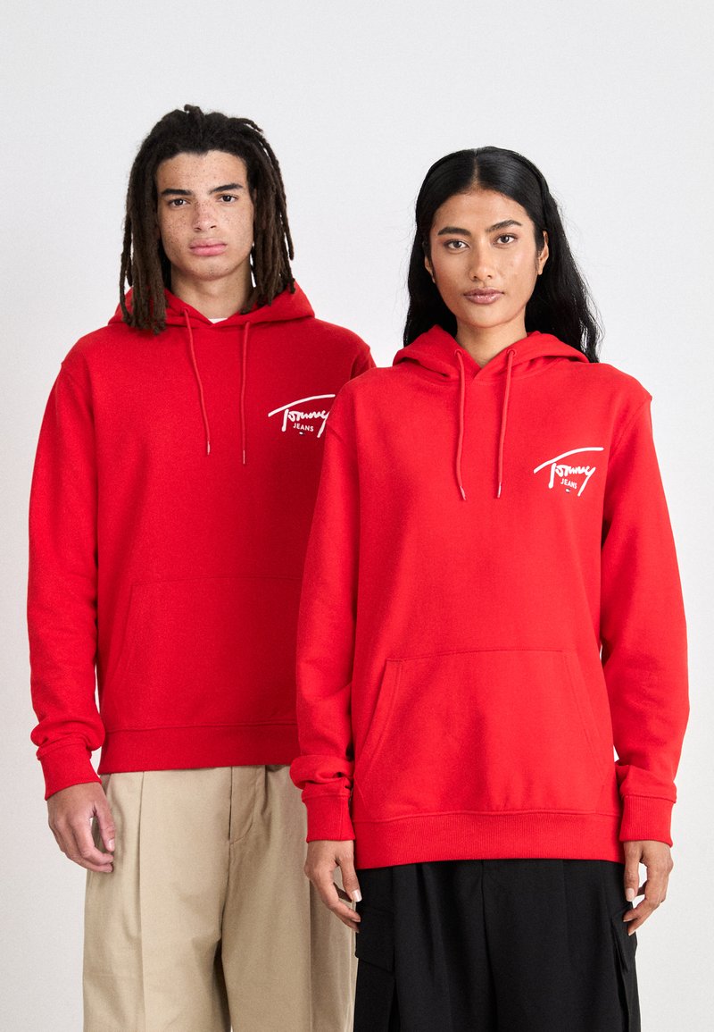 Tommy Jeans ENTRY GRAPHIC HOODIE UNISEX - Sudadera - deep crimson