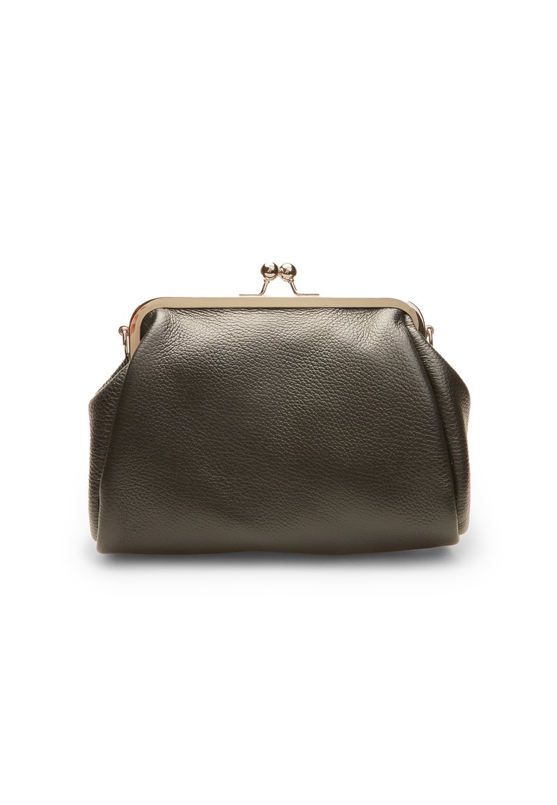 Bata Delninukė - nero