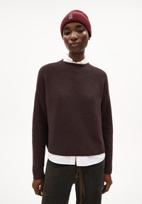 ARMEDANGELS MERINAA - Strickpullover - coffee