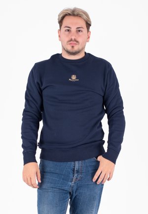 - Bluza