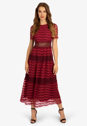 Robe de jour - bordeaux