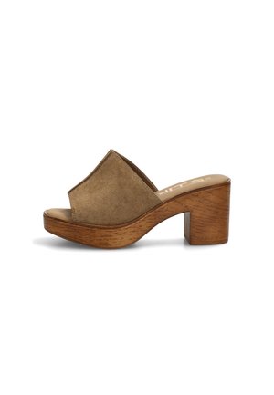 Sandalia mule para mujer con punta abierta, parte superior de ante marrón y tacón grueso de bloque de madera.