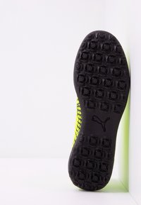 Puma Scarpe da calcio per terreni sintetici - yellow