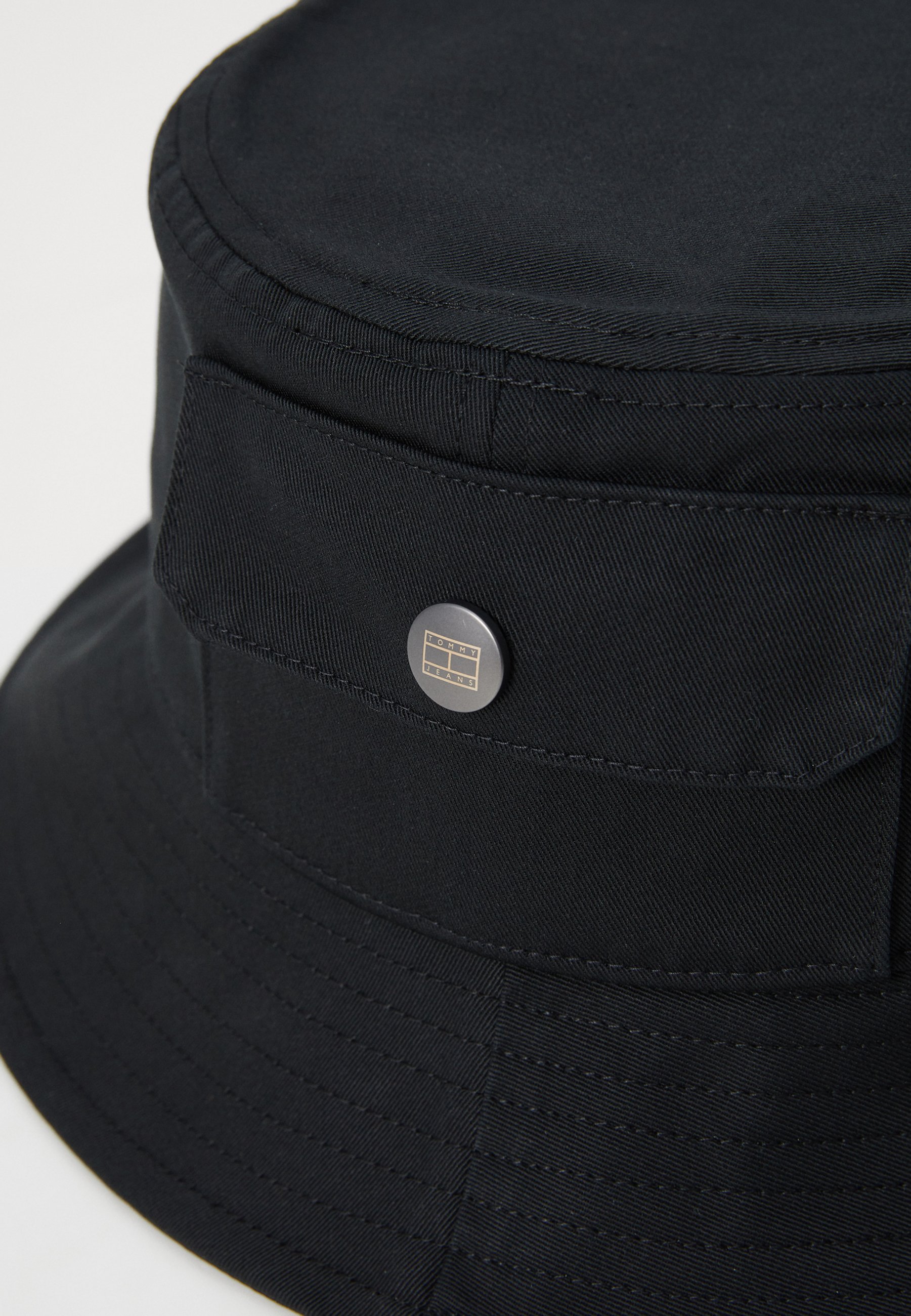 T.JEANS■[UNISEX] Heritage Corduroy Bucket Hat★送料込 Tommy Jeans HERITAGE CORDUROY BUCKET HAT UNISEX - Chapeau