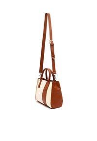 Borsa di pelle marrone con texture intrecciata, dalla forma strutturata, con manici corti e una tracolla staccabile e regolabile. Presenta un design bicolore.