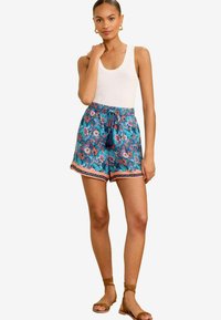 Love & Roses ELASTICATED - REGULAR FIT - Šorti - navy blue