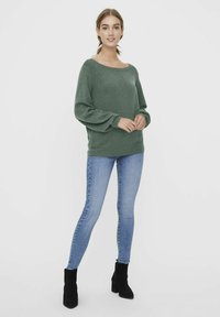 Vero Moda VMBRILLIANT LS BOATNECK - Maglione - laurel wreath