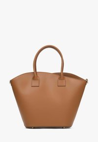 Brązowa skórzana torebka o strukturalnym wzorze, zaokrąglonych uchwytach i zapięciu na zamek. Posiada gładką fakturę i kwadratowe akcenty.