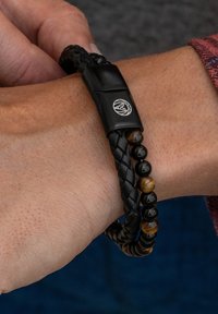 LUCLEON ICON - Armband - black