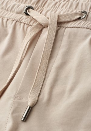 Street One, HIGH WAIST WIDE LEG HOSE IM LOOSE FIT - Shorts - clay sand