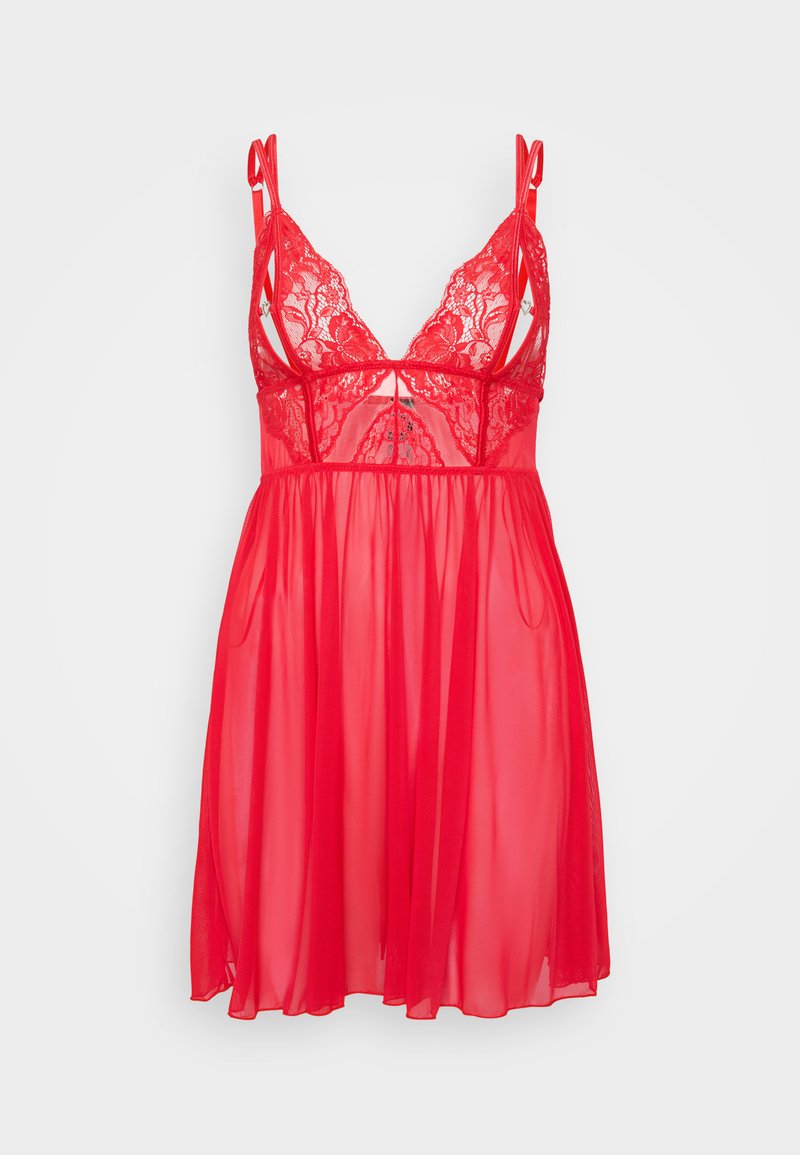 Robe en lingerie rouge avec tissu transparent, corsage en dentelle, bretelles réglables et jupe fluide avec des détails délicats.