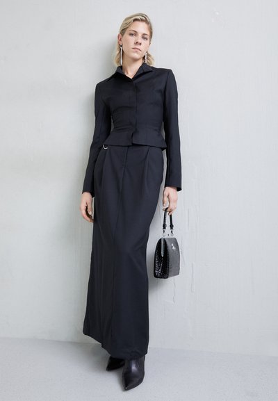 Materiel SCULPTED BUCKLE  - Žakete - black