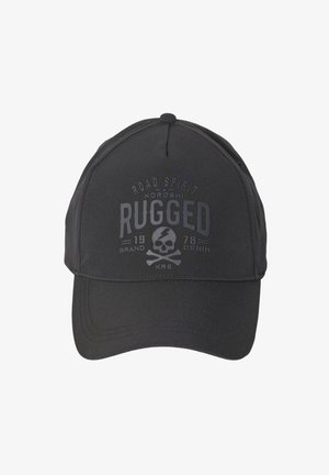 Gorra negra de béisbol con el texto "RUGGED", una calavera y tibias cruzadas, y texto adicional "Road Spirit", "Koroshi", "1978 Brand Denim" en el panel frontal.