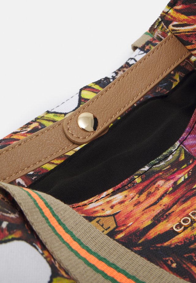 SHOPPER SNOOPY - Shopping bag - camel