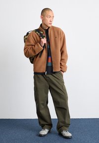 Jordan FLIGHT - Jakna od flisa - archaeo brown/black