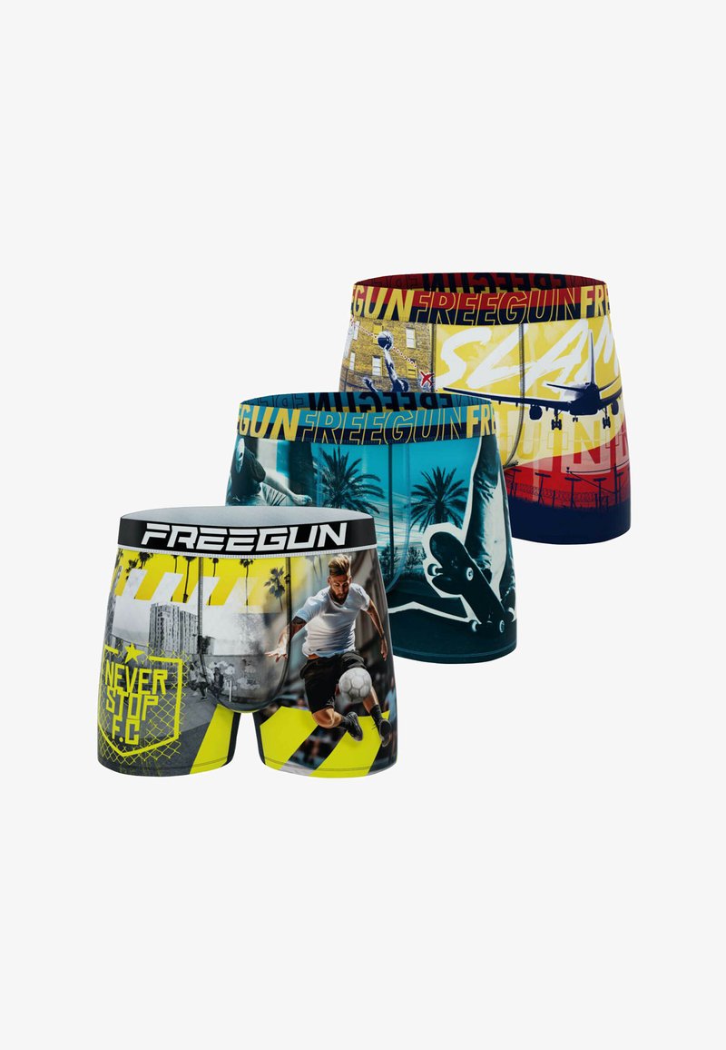 Un lot de boxers comprenant un mélange de couleurs vives et de motifs graphiques, incluant des thèmes sportifs, des palmiers et des designs de texte audacieux.