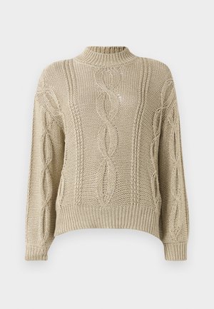 Beige neulepusero, jossa on mock neck -kaulus, ja siinä on köysikuvioita sekä ribbaus hihansuissa. Pehmeä tekstuuri, rento istuvuus ja hieman lyhyempi helma.