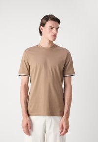 BOSS THOMPSON - Basic póló - open beige