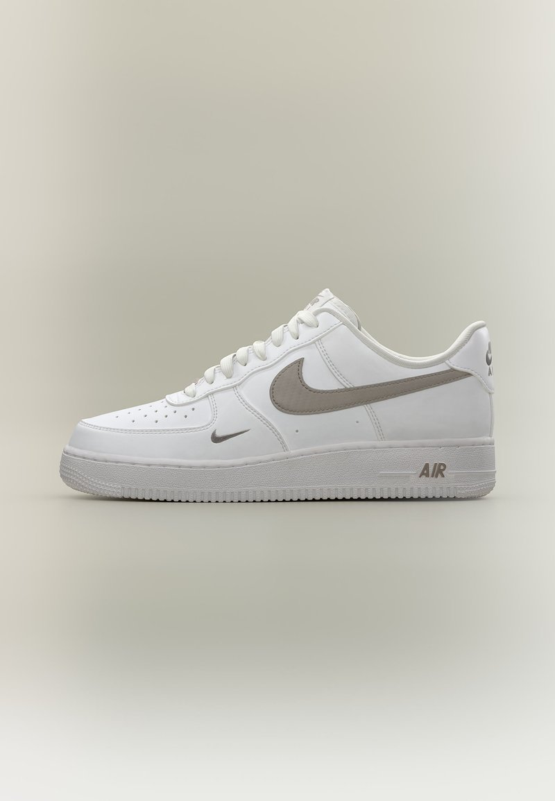 AIR FORCE 1 07 TECH ESS white/college grey/white