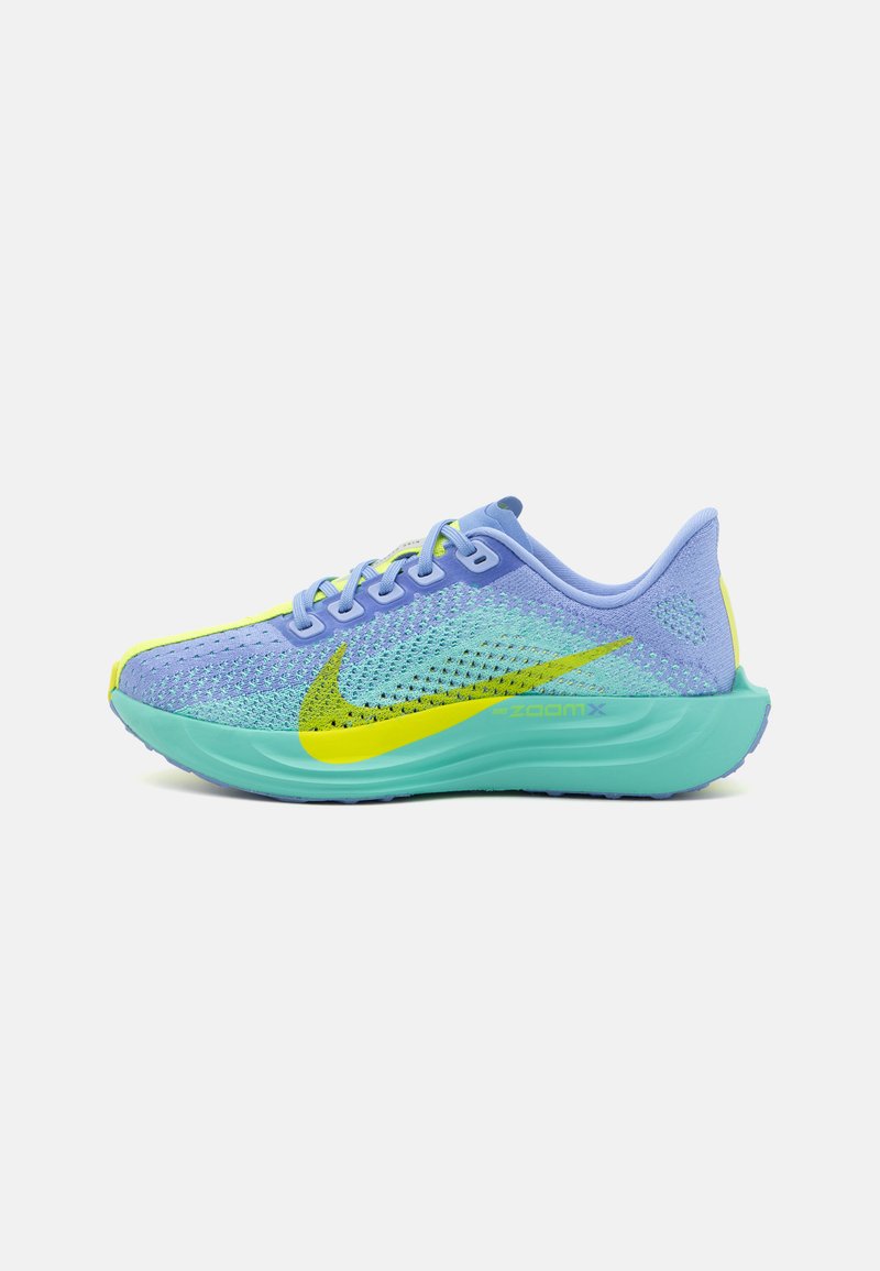 Nike Performance PEGASUS PLUS - Hardloopschoenen voor op de weg - royal pulse/cyber/green frost/black