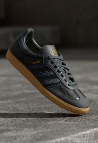 adidas Originals SAMBA OG - Tenisice - core black/grey six/gum