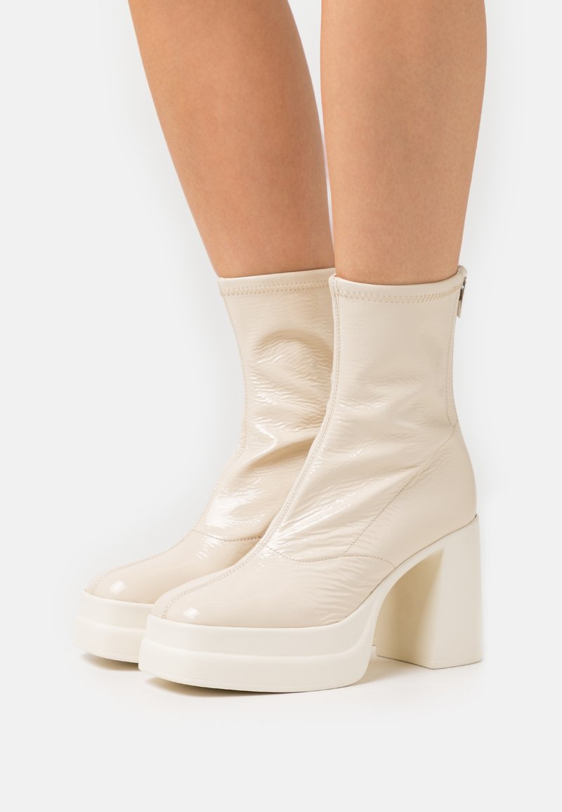 Free People DOUBLE STACK PLATFORM High heeled ankle boots white Zalando