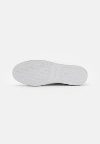 Calvin Klein VULC  - Zapatillas altas - white/dark ecru