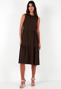 LELA REGULAR FIT - Dnevna haljina - brown