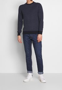 Tommy Hilfiger Tailored Svetr - dark blue