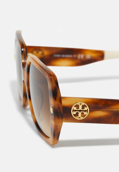 Tory Burch Ochelari de soare - amber wood