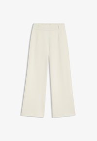 Selected, natural eighteen