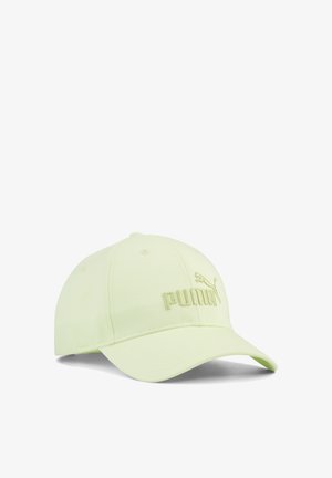 Jasnozielona czapka z gładkiego materiału z haftowanym logo Puma z przodu. Zakrzywiony daszek z detalami szwów.