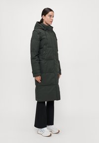 Vero Moda Tall VMMARGARET LONG COAT - Abrigo de invierno - peat